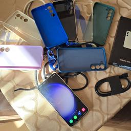 SAMSUNG Galaxy S23+ PLUS/Garantie**/OVP/Zubehör

Neuwertiger Zustand, voll funktionsfähig und mit Rest-Garantie/Gewährleistung (bis 2. Februar 2025)

Samsung Galaxy S23 Plus / 512GB / Beige/ Dual-SIM / 5G

Das Smartphone wurde immer mit Back Cover (Schutzhülle für die Rückseite) verwendet und hat daher auch keine Kratzer
Auch wurde das Smartphone die meiste Zeit im "Akku-Schutzbetrieb" betrieben (maximal 80% geladen) und die Lebensdauer des Akkus zu verlängern.

Display hat leichte Gebrauchsspuren, was aber bei einem Gebrauchsgegenstand ganz normal ist.
Im normalen Betrieb nicht zu erkenn und wenn es einen doch stört kann man das Display polieren

**Des Weiteren gibt es noch eine Rechnung mit einer Garantie/Gewährleistung bis Februar 2025 von Samsung

Originalverpackung vorhanden und Ladekabel inklusive

Im Angebot sind auch die auf dem Bild zu sehenden Cover und Handyketten enthalten.