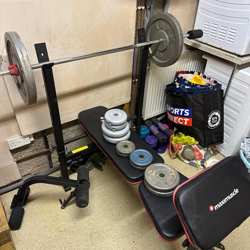 Bench
Weights
Cast iron Plates
Plastic plates
Heavy punch Bag
Bars
Dumbbell rods
Large mirror

All are in excellent condition
