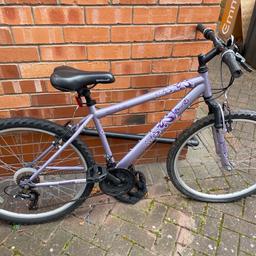 Ladies/girls bike . Metal frame in good condition.Front wheel has a puncture and there is some surface rust on components which could be easily cleaned off.
26in wheel mountain bike
Open to sensible offers