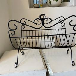 Folding Wrought iron magazine rack
New and unused
Viewing welcome