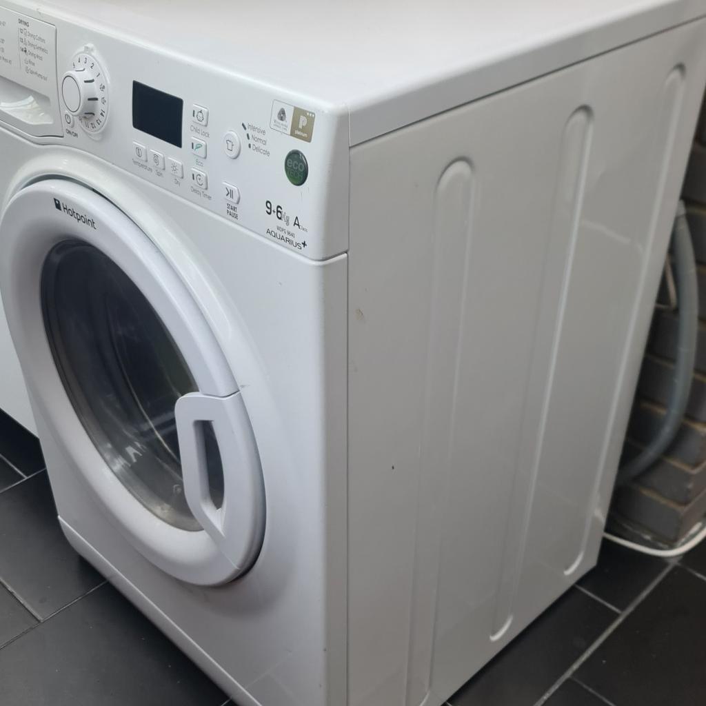 collection from ground floor.
9kg wash + 6kg dry capacity.
1400 rpm spin speed.
NO SCAMMERS with emails 🚫
Original price £499
Immaculate condition.
UK daytime collection only.
Cash payment. No paypal.
No hand 🗳delivery.
Pet, smoke & dirt free house.
Msg only. STRICTLY N❌ numbers.
No returns, refunds, swaps or exchanges❕
Thanks : )