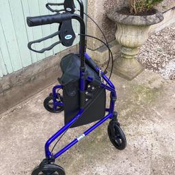 Days walking frame with shopping bag in excellent condition, never used.