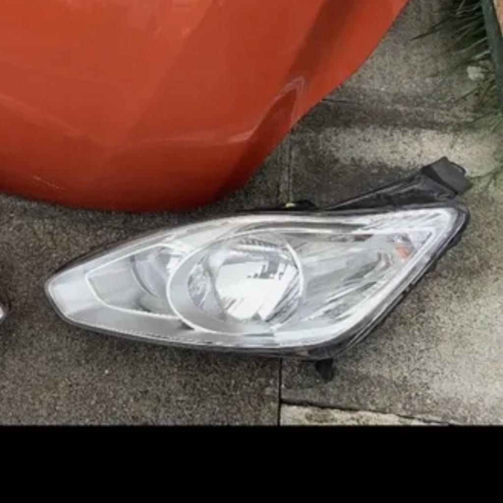 2012 ford c max passenger side head light genuine part no cracks or marks collection thornaby
