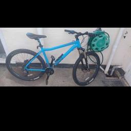 very good condition mens bike 
19 inch frame 
had a service at halfords last summer and hasn't been used much since. a few dinks in the paint work nothing noticeable