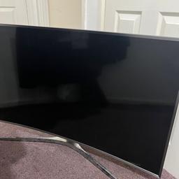 Samsung curved Tv 55inch
Broken screen can be seen working part of the Screen