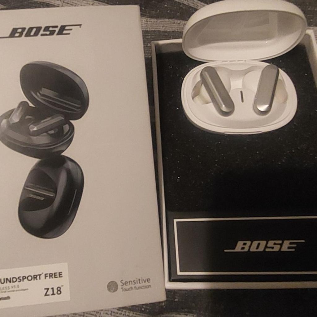 these are brand new but i opened them to have a look and they are great earphones, great quality with great sound. selling as i will never use them as i have the sport earphones.
£45 ovno.