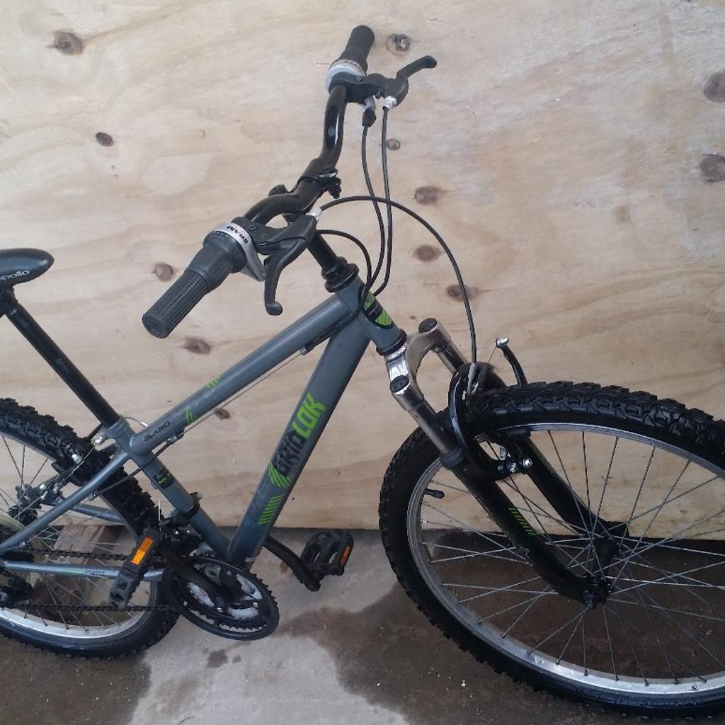 Hi I have Apollo Gridlock mountain bike for sale. The bike is in a good working condition. New tube, brakes, cables fitted. Wheel size 24, frame size 13, 18 gears (grip shift) front suspension. The gears have been set. The bike has been fully serviced and is ready to ride. £80 ono

Payment can be made in cash on collection. West Midlands Wolverhampton.

I also have other bikes for sale on my page.

Confirmation of sale/offer on collection.

I also fix, repair and service bikes.