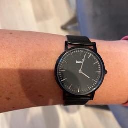Uhr schwarz von Luna schmuck 
Neupreis 90€