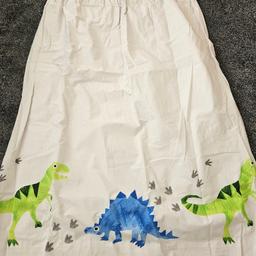 set of Next blackout curtains. dinasour design. fully lined plus the black out aswell. Each curtain 
size W 46" x D 54" (117×137 cm)
polyester/cotton with acrylic backing. 2 piece set.
ideal for childrens bedroom.
buyer collects or could deliver if local.