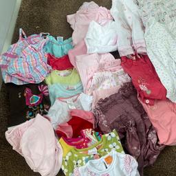 Baby girl bundle includes:
10 top, 5 vests , 7 dresses, 10 trousers, 2 jeans, 4 sun suits, 1 jacket, sun hat, frilly pants
Most 0- 3 months, some 3 - 6 months, changing Mat and top n toe bowl, muslin cloths, cot sheets and a baby towel, various makes, pumpkin patch, next etc
Collection only