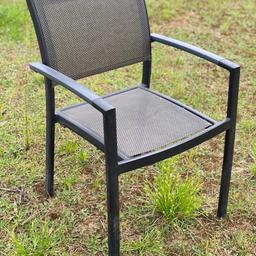 Gebrauchte Sessel mit Netz - robust und keine Auflagen nötig
