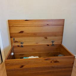 Large pine wooden blanket box
Width 86cm
Depth 43cm
Height 40cm
In good condition, worth up cycling
£50
Collection from UB7 8LZ
