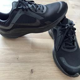 Nike Running Laufschuhe Größe 44,5 Wie neu

Die Schuhe wurden nur 2x getragen.
Daher in einem sehr guten Zustand.

Privatverkauf: Verkauft unter Ausschluss jeglicher Gewährleistung