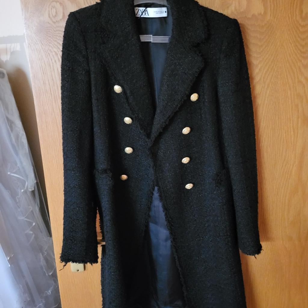 Zara Tweed-Mantel mit goldenen Knöpfen, auch an den Ärmeln