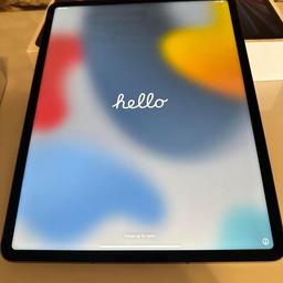 iPad Pro 12.9 inch(5th Generation) Wi-Fi + Cellular-
512GB
In original box, charger included.
iPad screen has some scratches on a small section of the screen, they're not deep scratches & don't affect the screen display or function.