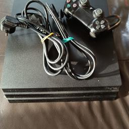 Ich verkaufe meine schwarze Playstation 4 mit einem Kontroller und Kabelzubehör. 
Der Karton ist nicht dabei.
Sie funktioniert einwandfrei. 
Selbstabholung sowie Versand möglich, wobei Sie als Käufer*In die vollen Versandkosten zuzüglich zum Kaufpreis tragen. 

Kein Rücktausch!!