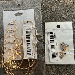 2 sets of earrings 
Both new 
Pick up Wingate
