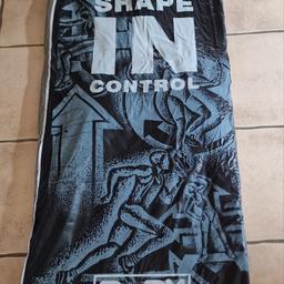 Body sculpture brand exercise mat.
Foam padded 
Great condition  
Smoke and pet free home