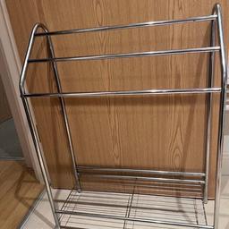 Bathroom towel rail in Good condition.
From pet and smoke free house.
Cash on collection. No delivery.
Price not negotiable.