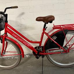 Verkaufe hier ein Hollandrad 26zoll für Damen, in rot ohne Korb und vordere Lampe da diese nicht geht müsste ersetzt werden.

Da Privat Verkauf keine Garantie und Rücknahme