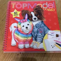 Verkaufe dieses Top Model Malbuch mit Hunden.1 Seite wurde bereits bemalt.

Da Privatverkauf, keine Garantie, Keine Gewährleistung und keine Rücknahme!
