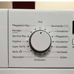 Siemens WM14B222 Waschmaschine iQ100 Freistehend A+++ 6kg 1400U/Min LED Display

Energieeffizienzklasse: A+++
Füllmenge der Waschmaschine: 6 kg
Produktart: Waschmaschine
EEK Spektrum: A+++ - D
Tiefe: 55 cm
Breite: 59,8 cm
Höhe: 84,5
Farbe: Weiß
Beladungstyp: Frontlader

Gebrauchter Zustand
Dezember 2015 gekauft
VB