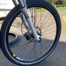 Boardman mountain bike
Good condition

Sizes:
————-
Handle bars 28inch
Tyre size 28inch
Frame 23inch

Come with a brand new set of mountain bike tyres (already fitted with road)

Tyre pump & also a brand new inner tube