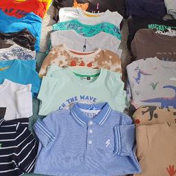 Age 2-3
Bundle boys clothes
2 zip hoodys grey/navy
3 sweatshirts
1 f&f sweatshirt tracksuit
2 collar tshirts
1 Addidas top
5 tshirts
15 long sleeve tshirts
29items in total.
Next-f&f-george-matalan-tu-addidas
All lovely condition some used some like new and some avent been worn. All from Smoke free home and only washed in fairy.

