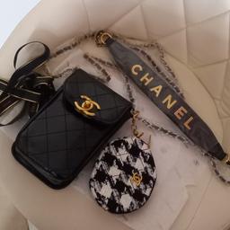 Chanel VIP counter beauty complementary. Genuine and welcome for chanel members. Authentic 100%.

if you are familiar with VIP chanel complement only please buy. any questions please ask. Great bargain.

crossbody or shoulder bag. phone fit perfectly. brand new without box. sold as seen