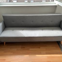 Verkaufen wegen Platz Mangel habe noch mehr Couchs zu verkaufen.


Bei Interesse anschreiben danke.