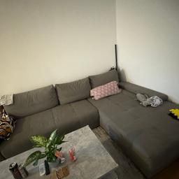 Wegen Umzug zu verkaufen
Breite ca 320cm Länge ca 215cm
Couch ist Sauber
Schlafsofa geeignet mit Stauraum
Ausziehbar
Preis VHB