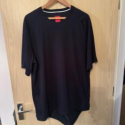 XL long black Men’s Nike t-shirt. Perfect conditions worn less than a handful of times.