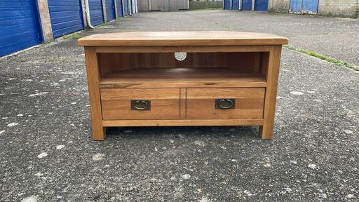 Buy & Sell Essex Uttlesford - Photos for solid oak TV cabinet excellent condition