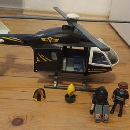 SEK Hubschrauber mit Figur , taucherfigur und Kleinteilen. vhb