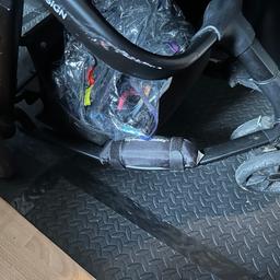 This buggy has been well looked after and only used for just over a year. Selling due to needing a double. 

The giggle 2in1 is great for space saving it grows with your child. Suitable from birth 

When I bought it, it came with a car seat but I’m keeping it for new baby but a car seat can be attached to the frame with adapters. 

There are signs of use on the frame and the push bar (shown in pictures) The chair itself and the hood have been cleaned. 

Comes with rain cover, footmuff & manual

MORE PICTURES AVAILABLE