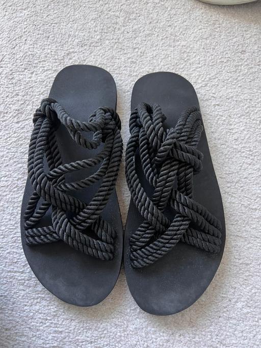 Buy & Sell East London Canary Wharf - East London - Photos for Rope sandals