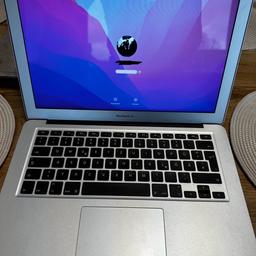 Das MacBook wurde sehr wenig benutzt und befindet sich in einem optisch wie technisch top Zustand ohne jegliche Probleme oder Kratzer
