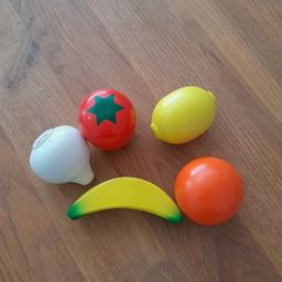 Obst/Gemüse aus Holz für Puppenküche/Kaufladen

Banane, Tomate, Orange, Zitrone und Knoblauch

Privatverkauf
Keine Rücknahme, Garantie oder Gewährleistung