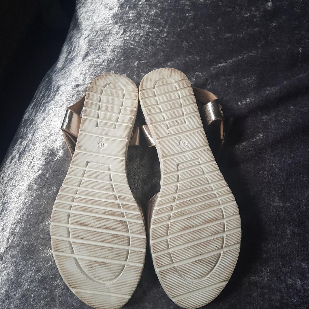 ladies gold coloured cushion sandles size 8 worn once