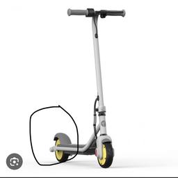 kids electric scooter 6-12

No issues at all

Missing mud guard

Speed is 10mp/h

