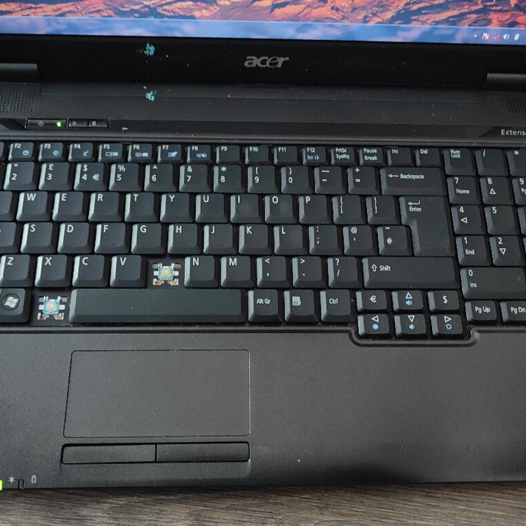 Acer Extensa 5135 Laptop, In good working condition, Windows 7 OS. Mouse clicker goes in slightly but still working fine. 2 buttons missing but they still work. Comes with a Non original charger.