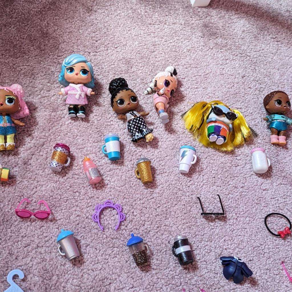 9 lol dolls and accessories in fab condition