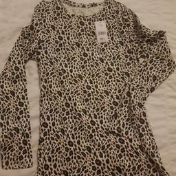 NEW Ladies new long sleeved t-shirt type top.
Papaya brand.
Leopard print, size 12

From a smoke and pet free home
Collection only from Wolverhampton