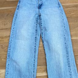Verkaufe eine blaue Jeans in der Größe 157/158