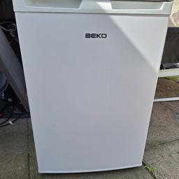 beko Ul584apw fridge good condition ,retail price £200+,energy rating A+