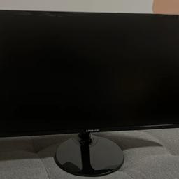 Gaming monitor can be used for pc / xbox / PlayStation like new still has plastic protection around the edges