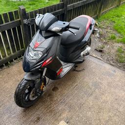 Aprilia sr50 2stroke 2015 sellin as spare and repair as wants new lock set and a mot got full logbook don’t no if it runs as no key only done 6k miles from new sold as seen at £450