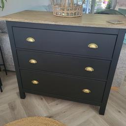 Ikea hemnes drawers Painted black with wood effect top

Quite large for set of drawers, measurements on pic.

Collection Meanwood LS6
