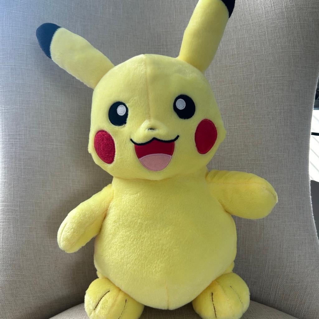 Build a bear workshop
Pikachu - large 44 cm / 17 inches
New, no tags -
Retail price £30

Add Pikachu to your Pokémon team!
This Electric-type Pokémon has bright yellow fur and a lightning bolt-shaped tail.
6-in-1 pikachu sounds when paw is pressed