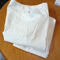 lovely white bootcut jeans new with tags size 18 long leg great for different occasions can post or combine postage